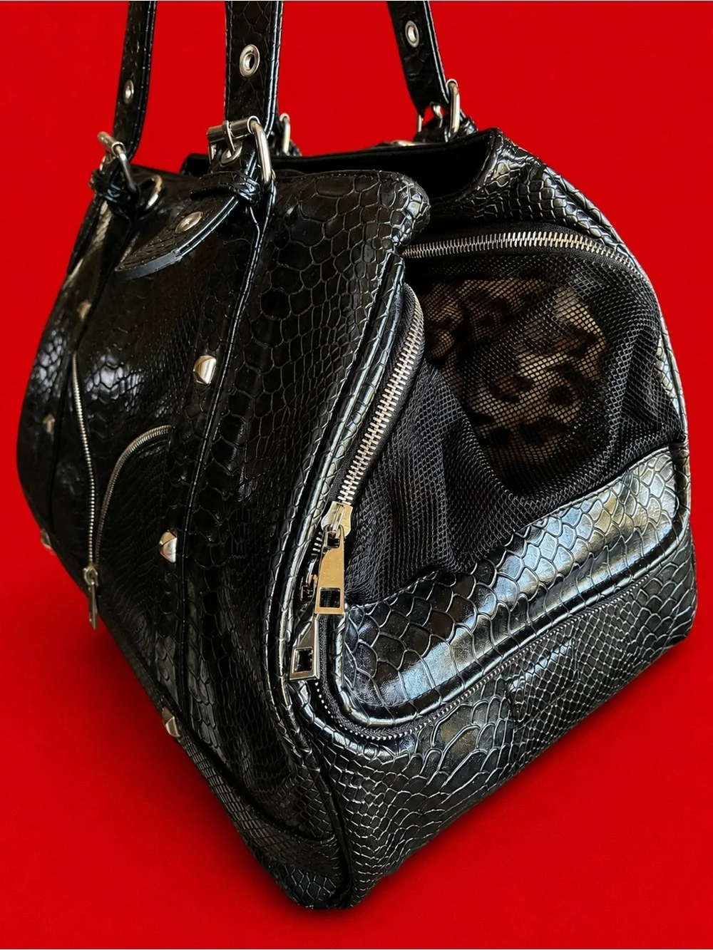 JCLA Jeanne Chinn Los Angeles Bond Girl Smuggler Deluxe Pet Purse